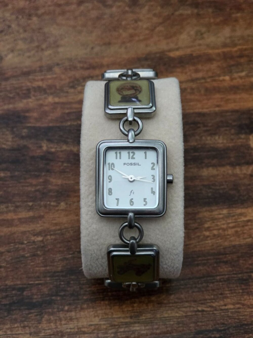 Fossil F2 Retro Charm Bracelet Stainless Steel Watch w/ 50s Inspired Images